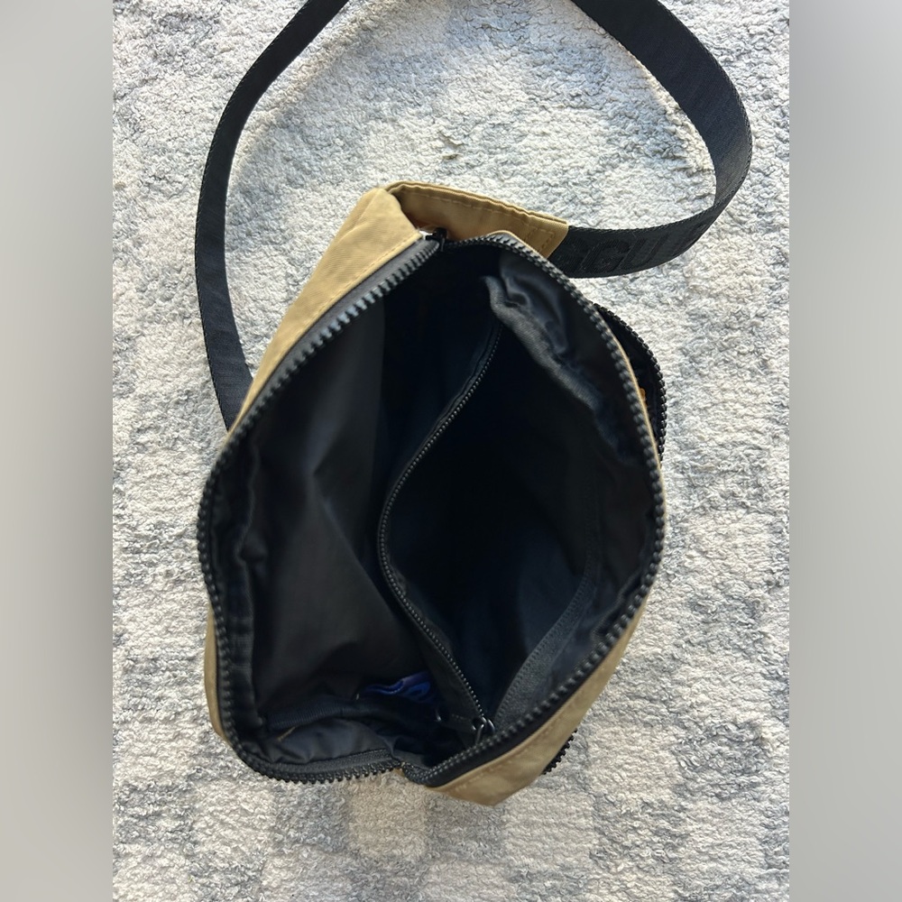Baggu Tan Fanny Pack - Picture 5 of 7
